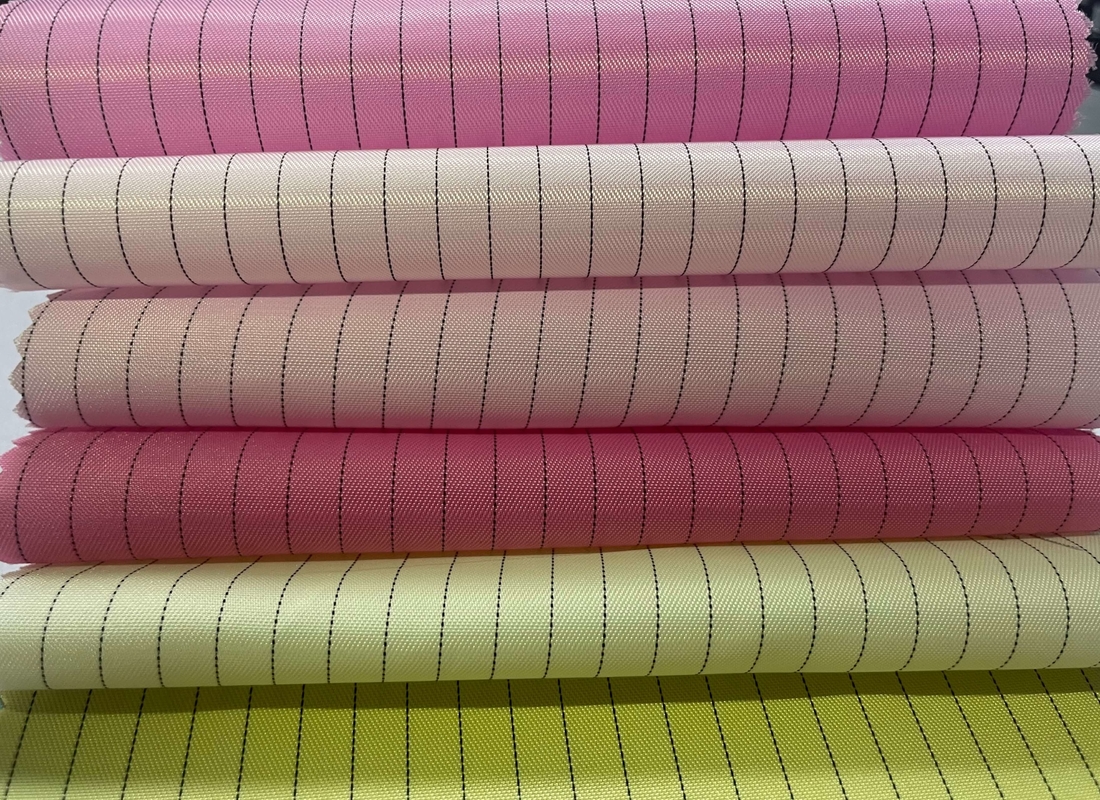 5mm/4mm Grid/Strip ESD پلی استر/پارچه پنبه ای رسانای الکتریکی با 0.1 ثانیه پوسیدگی استاتیک
